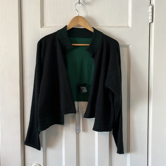 Host Pick ๐ฅ CREA CONCEPT cropped open cardigan, dark green wool NWT - Picture 2 of 11
